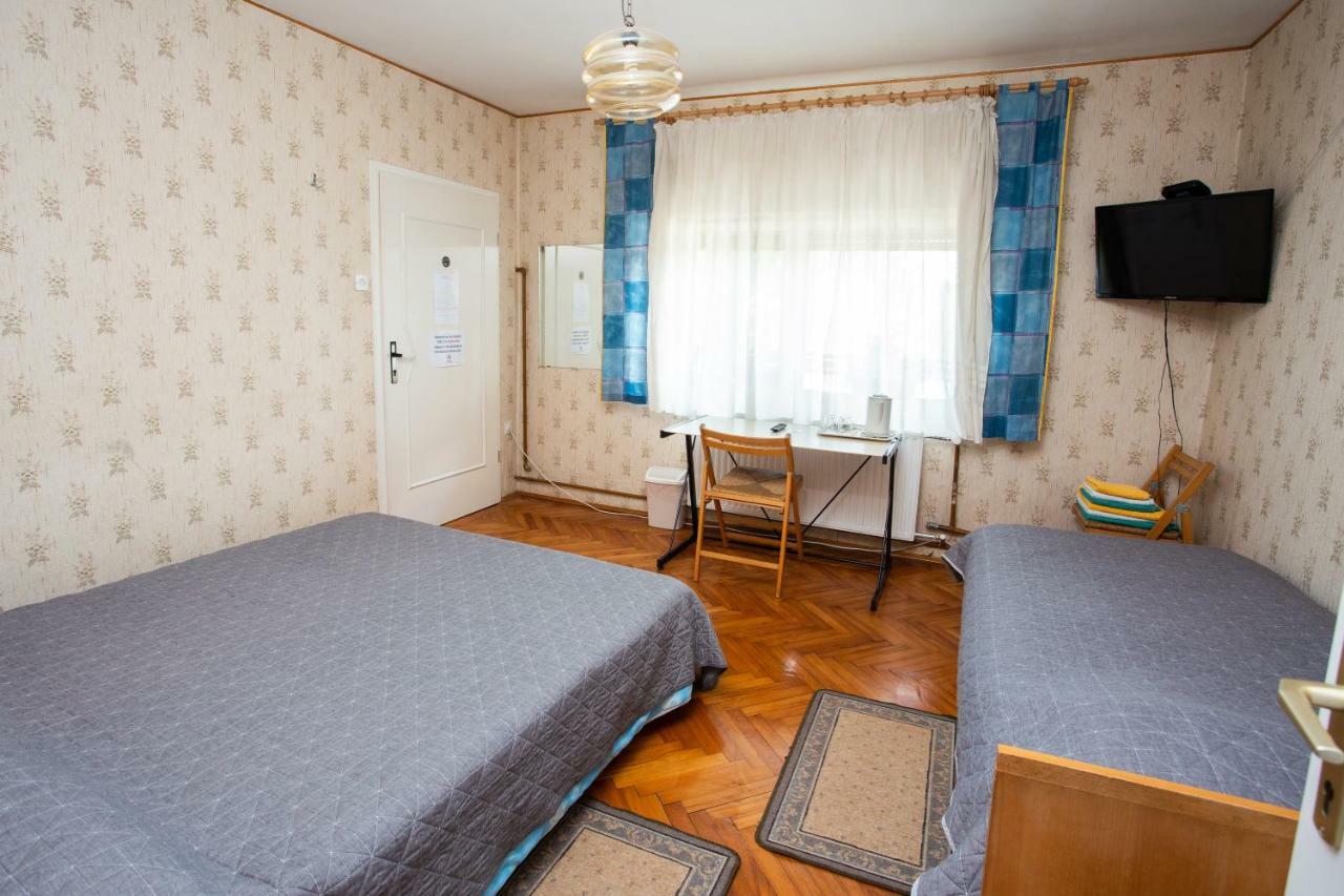 Guest House ANA.k Postojna Extérieur photo