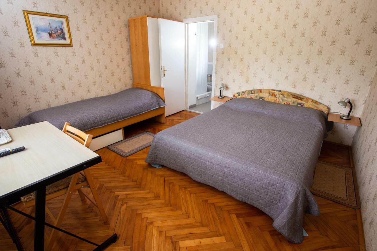 Guest House ANA.k Postojna Extérieur photo